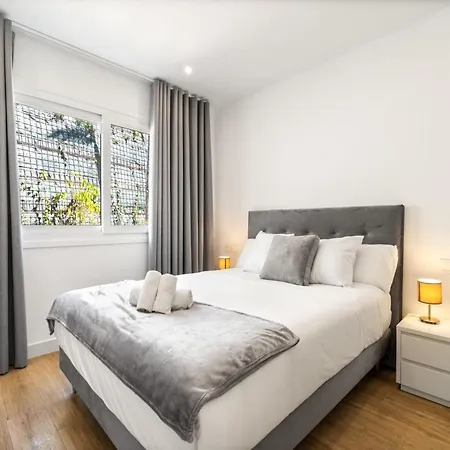 3-bedroom Lagoon In Casares Apartmán *