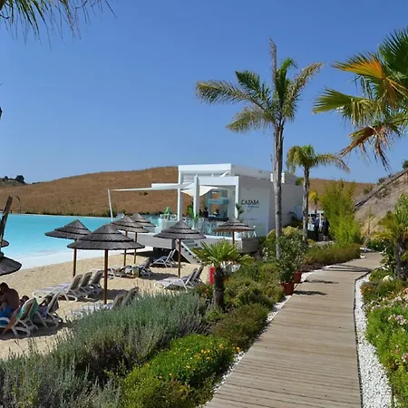 3-bedroom Lagoon In Casares Apartmán Estepona